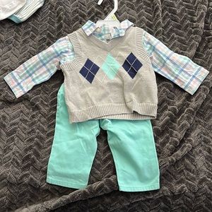 Brand New Children's Place boy 3-6 month outfit!